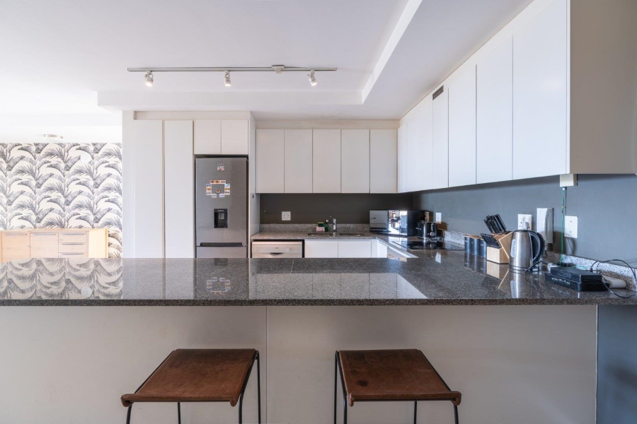 2 Bedroom Property for Sale in Green Point Western Cape